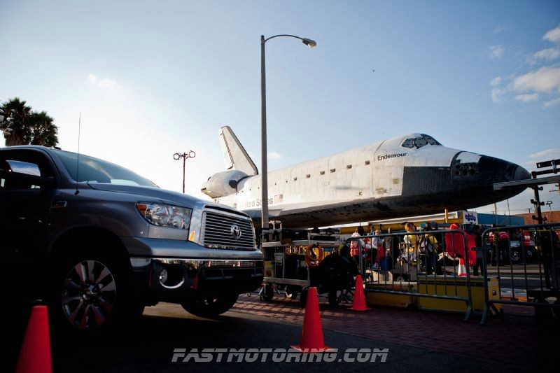 how did the toyota tundra tow the space shuttle #7